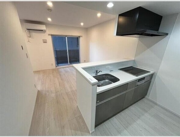 LUANA・AIR・RESIDENCE五橋の物件内観写真